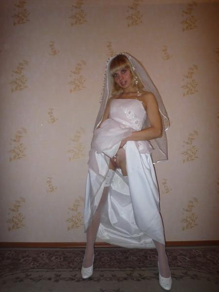25P Who hasn't fucked the bride yet???