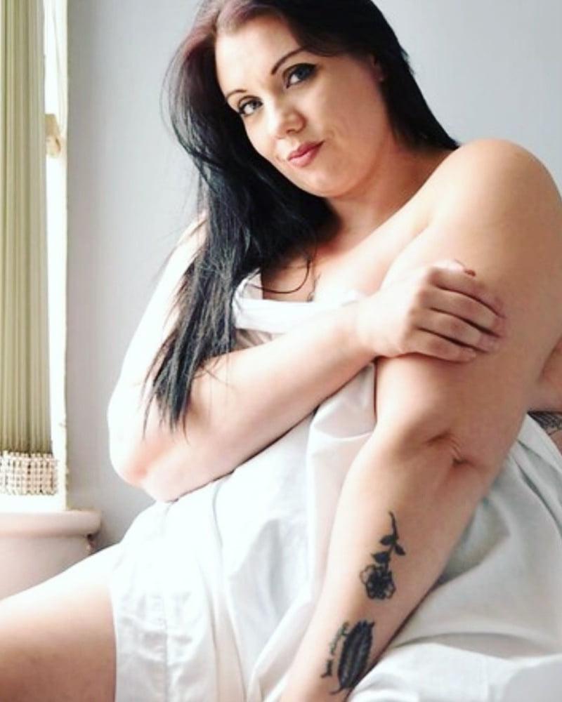 14P Bella, sexy UK Chunky Slut