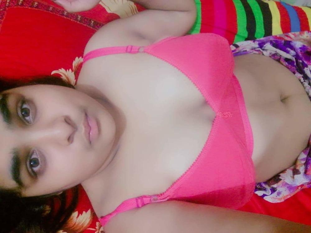 16P Indian cute fatty girl