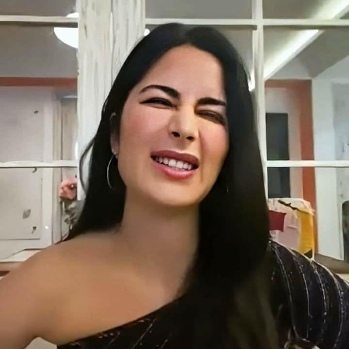 18P Makeup Queen