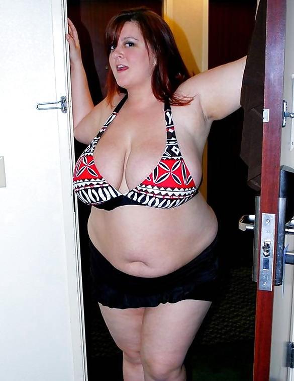 18P Curvy Chubby girls in BIKINIS