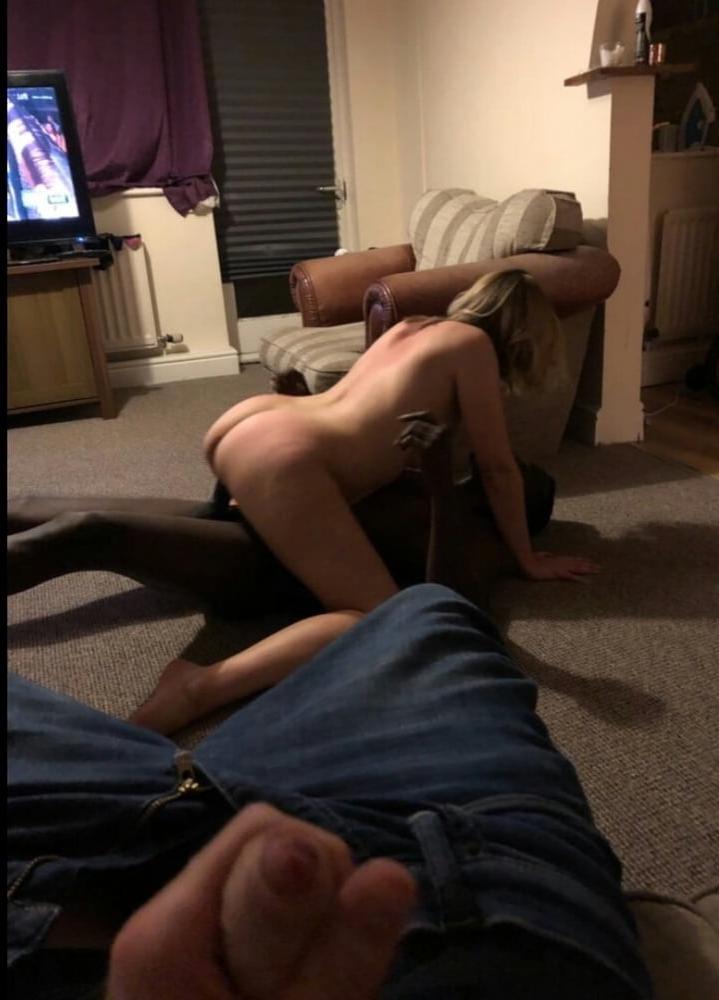 25P there's something into big black cocks that she likes