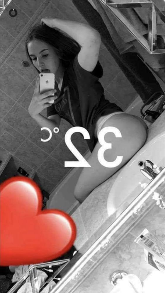 25P NUDE BITCH