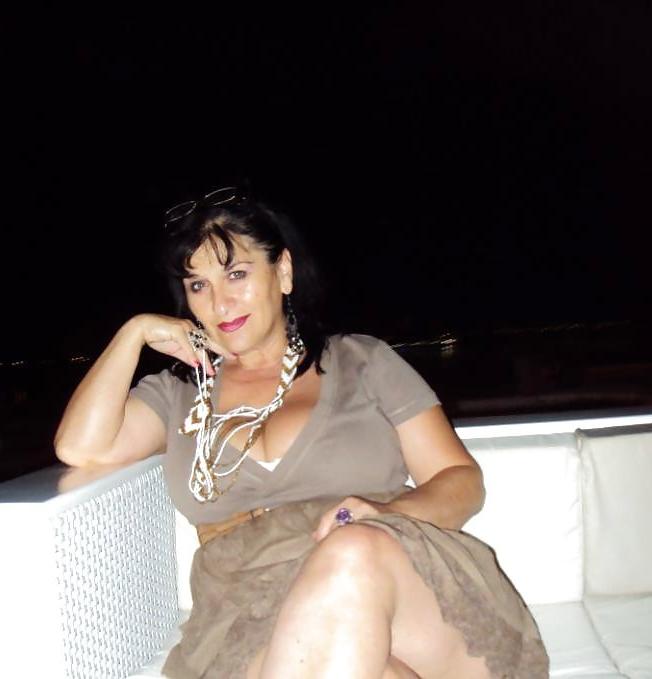 25P Chunky GILFs and MILFs #11 (Romania edition)