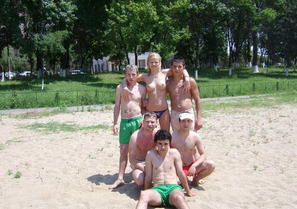 9P Topless Gemma