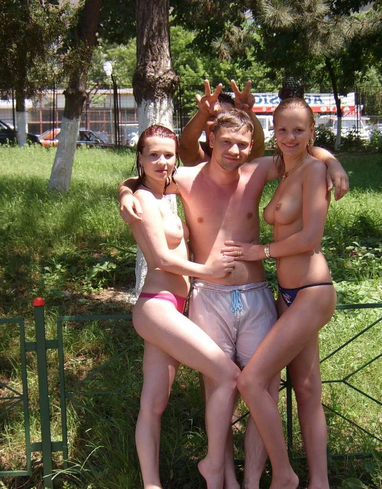 9P Topless Gemma