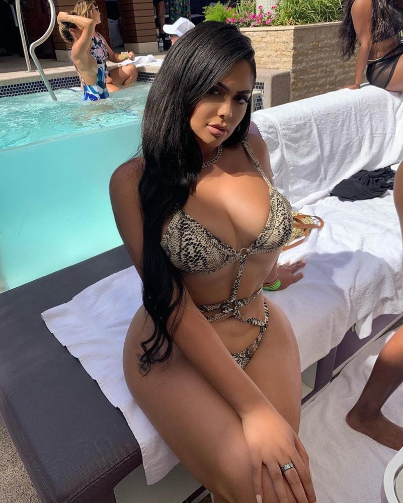 25P British Sluts Abroad On Holiday Tits Ass Bikini