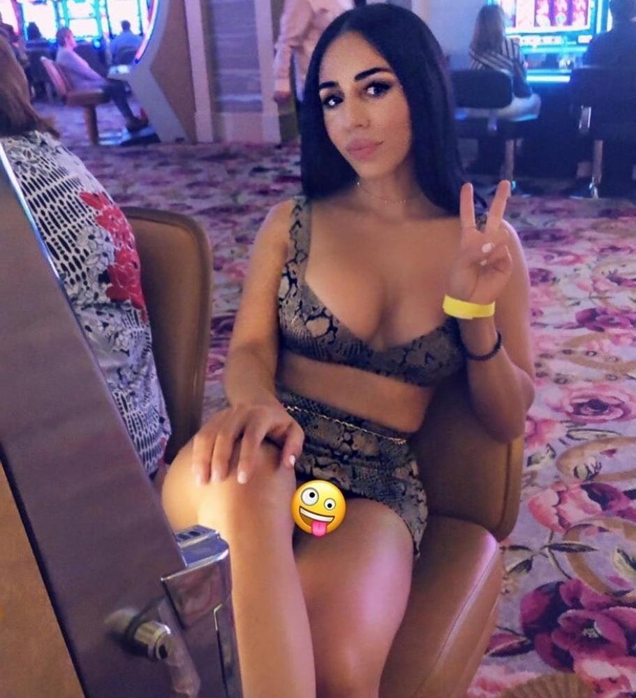 25P British Sluts Abroad On Holiday Tits Ass Bikini