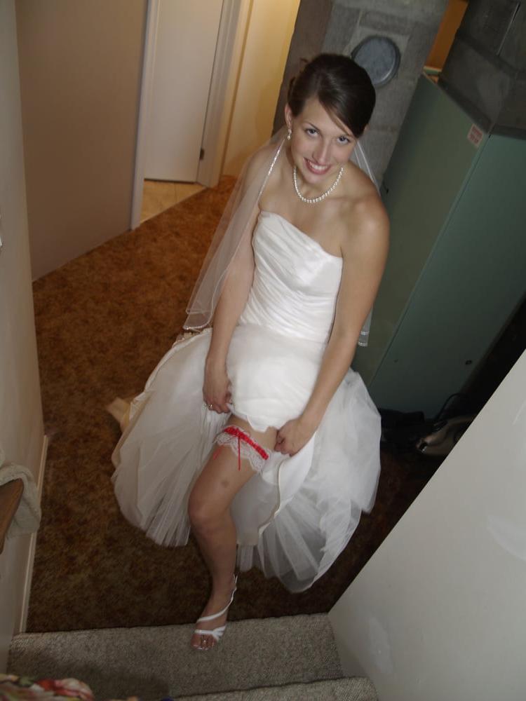 25P A bride's wedding and honeymoon