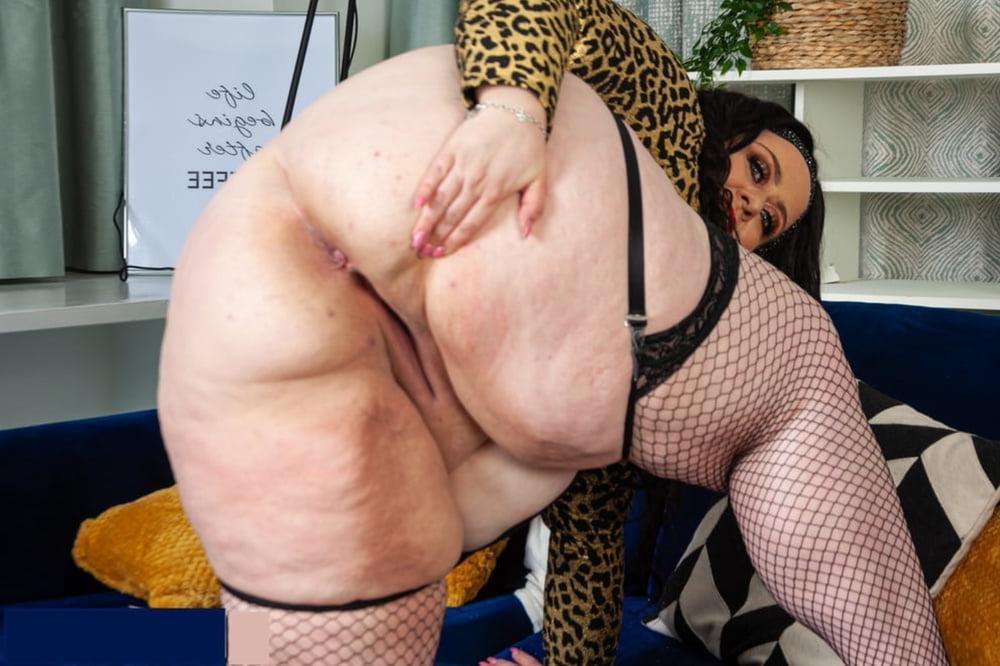 25P Just Juicy Big Asses