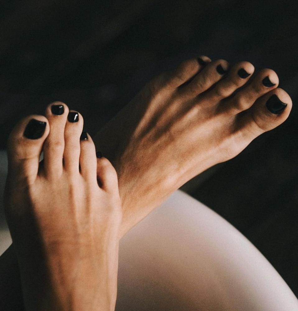 25P Footjobs and Feet