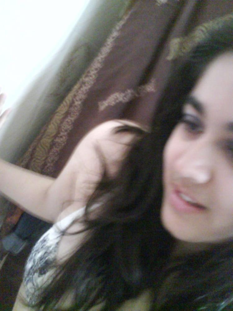 25P Desi cute gf