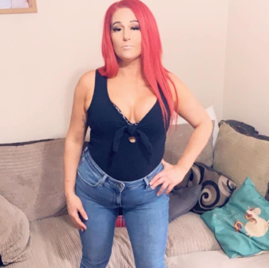 14P Red Head Council Chav With Big Tits