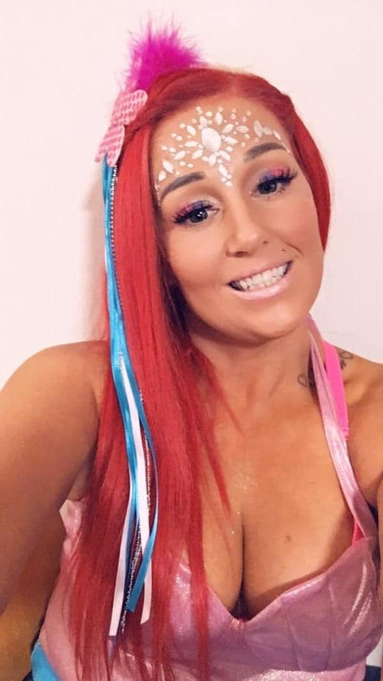 14P Red Head Council Chav With Big Tits