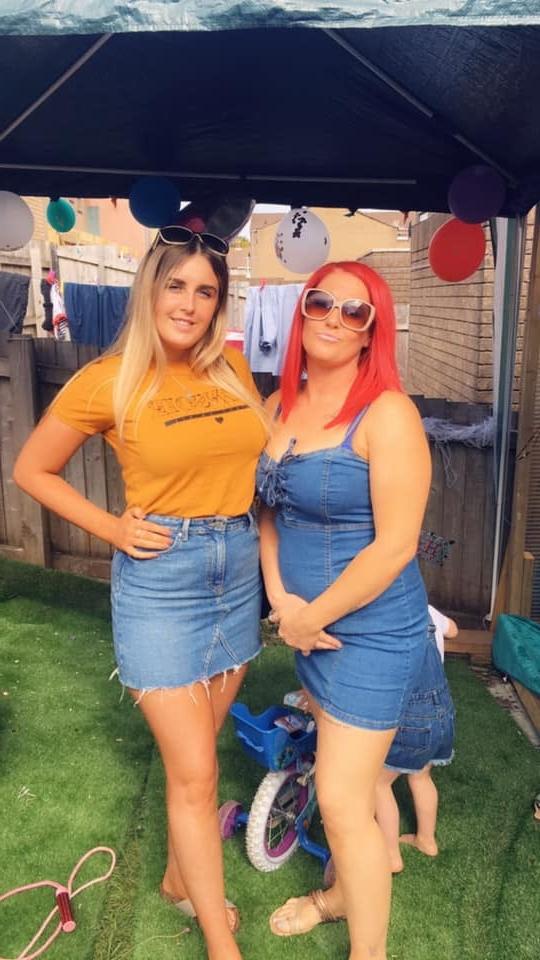 14P Red Head Council Chav With Big Tits