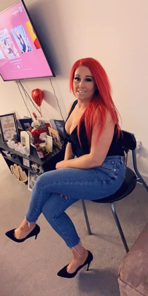 14P Red Head Council Chav With Big Tits