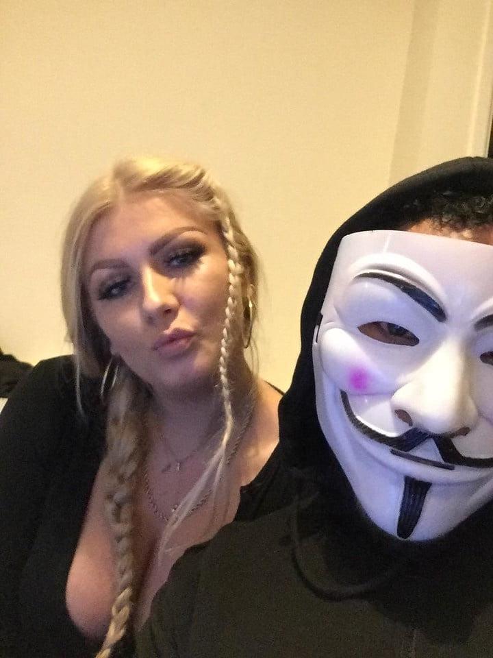 25P British Big Tittied Blonde