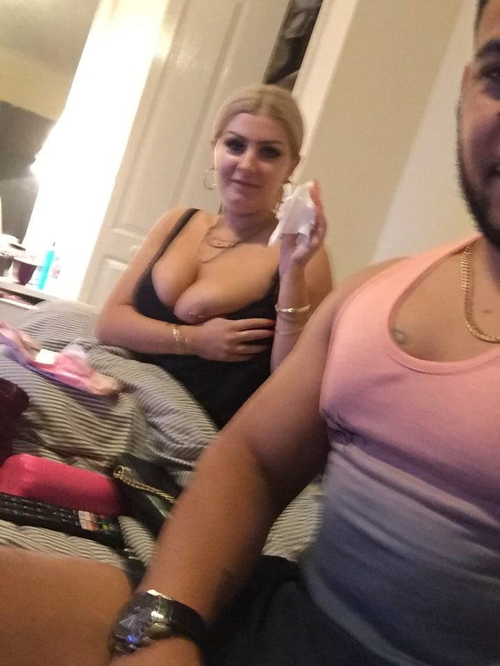 25P British Big Tittied Blonde