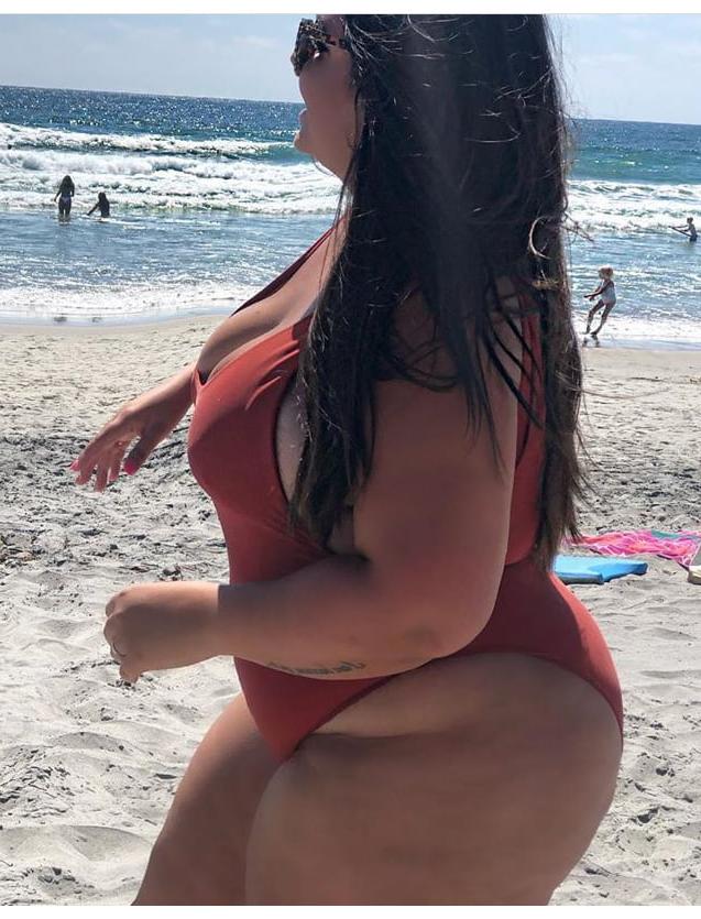 24P CHUNKY BIKINI BABES