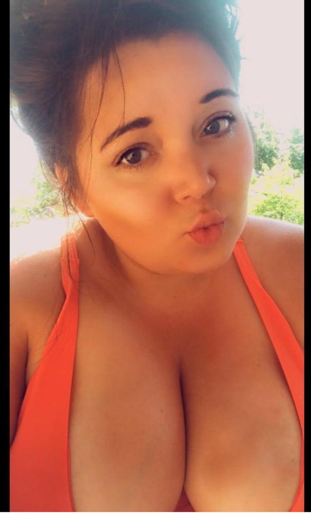 24P CHUNKY BIKINI BABES