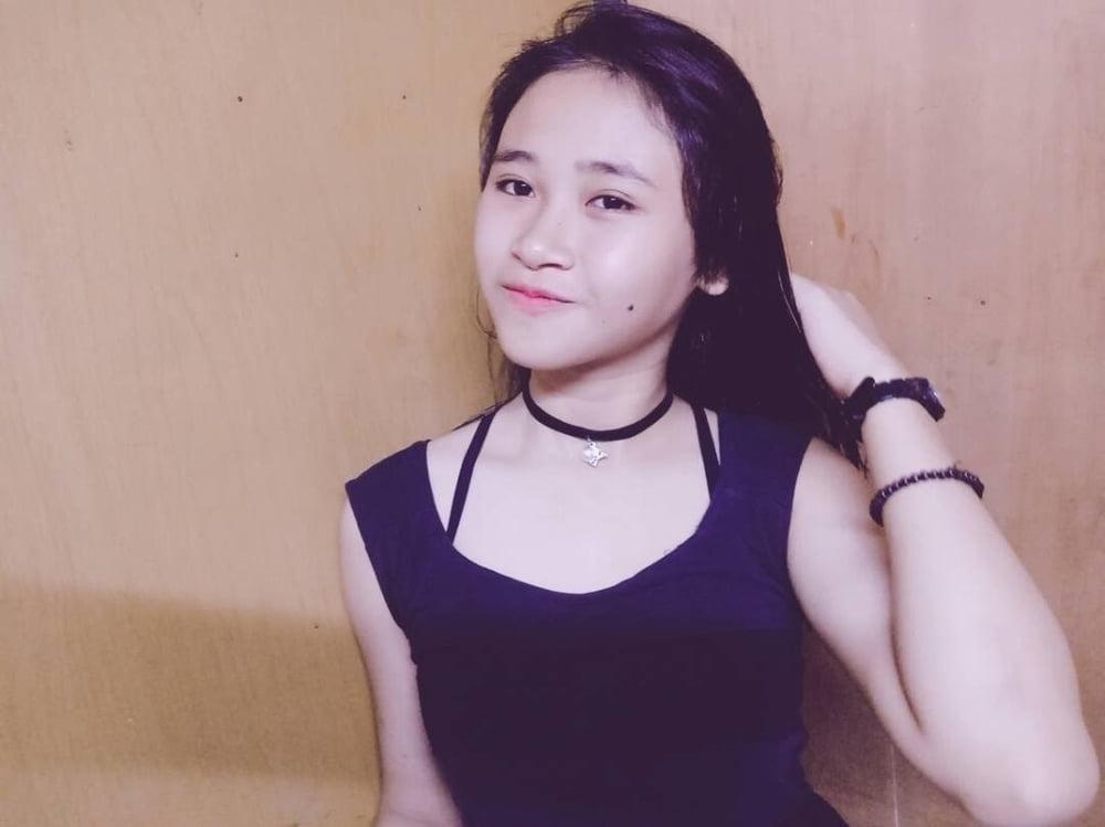25P Nurul Nafisha Malay Bitch Naked