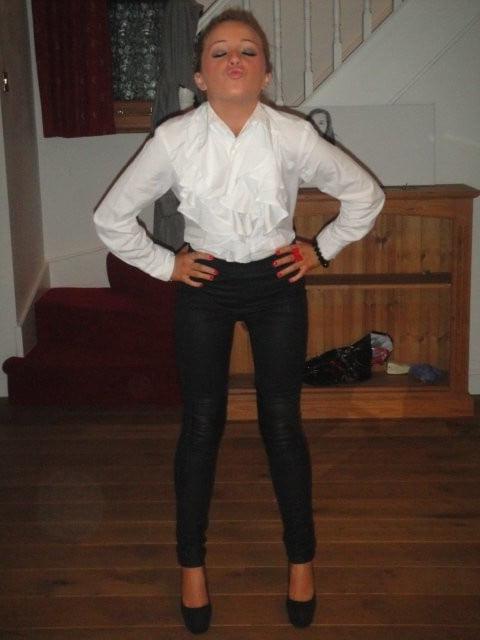 25P British Blonde Chav Slut