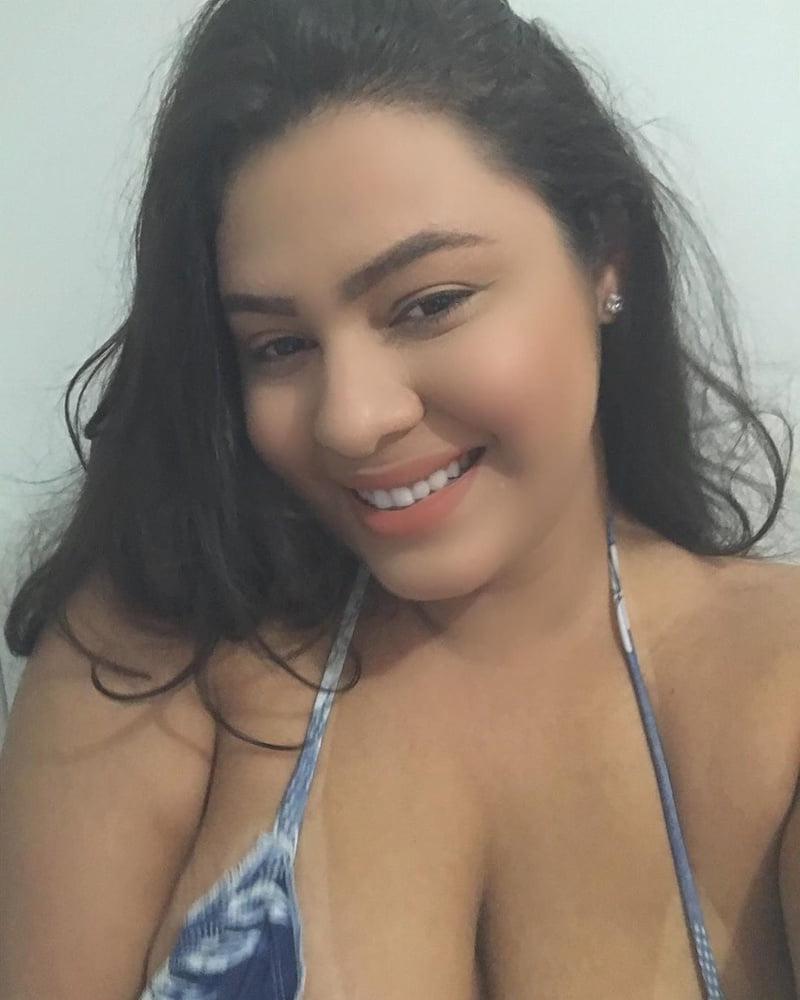 25P PAMELA SEXY MOLLIG