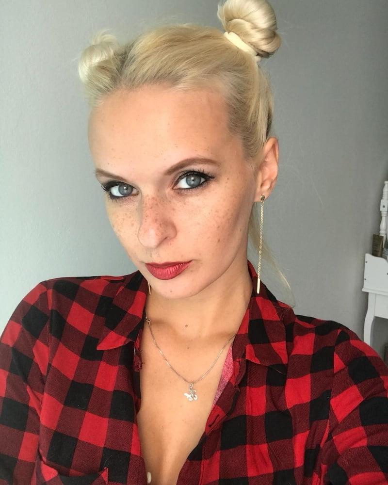 25P Helena... Model.. Freundin.. Bitch