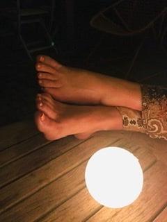 16P Lick my candlelight feet Amberx