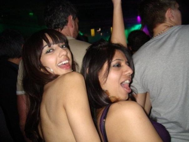 18P Gorgeous NN Bitch for you to Jerk to!