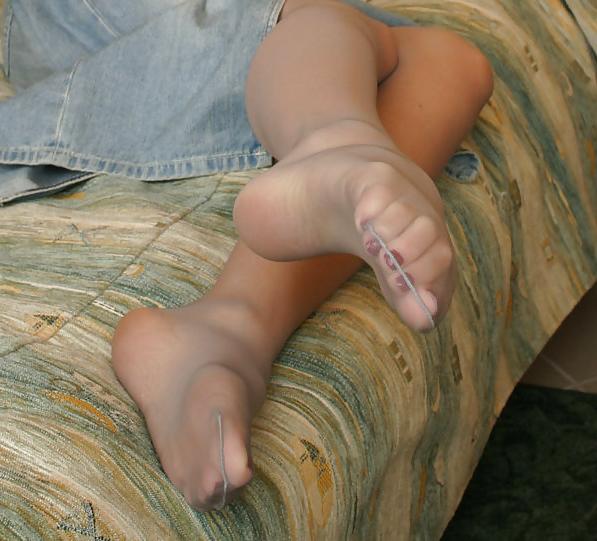 23P Paula nylon feet 8