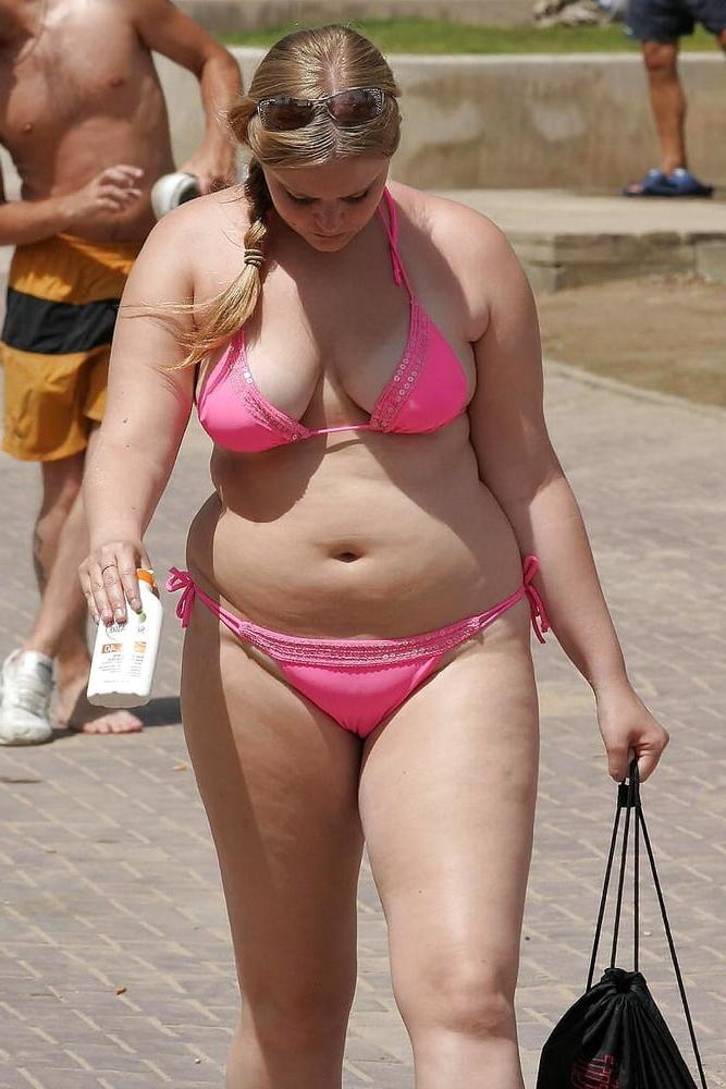 25P Chubby bikini bitches