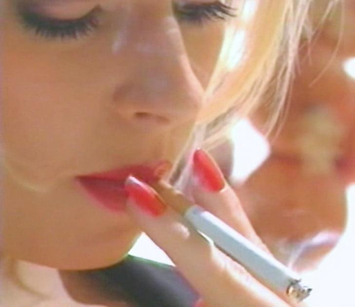 20P Red Lips 8 - Smoke