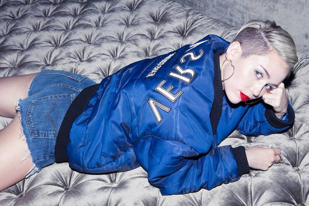25P Miley Cyrus my GODDESS