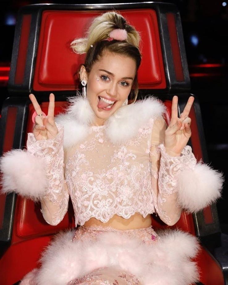 25P Miley Cyrus my GODDESS