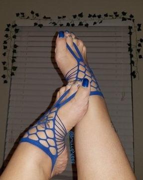 24P Purrrdy Feet