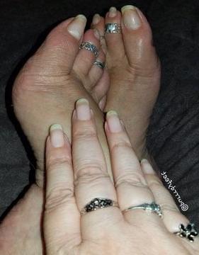 24P Purrrdy Feet