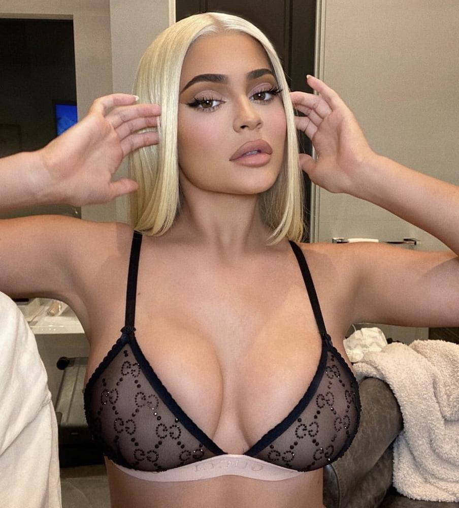 25P Kylie Goddess of sex