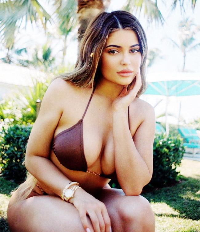 25P Kylie Goddess of sex