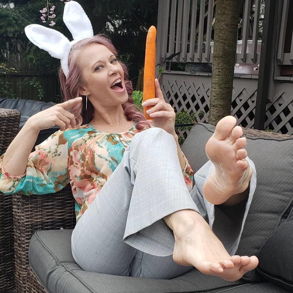 25P Sexy Feet Goddesses (Insta, Foot)