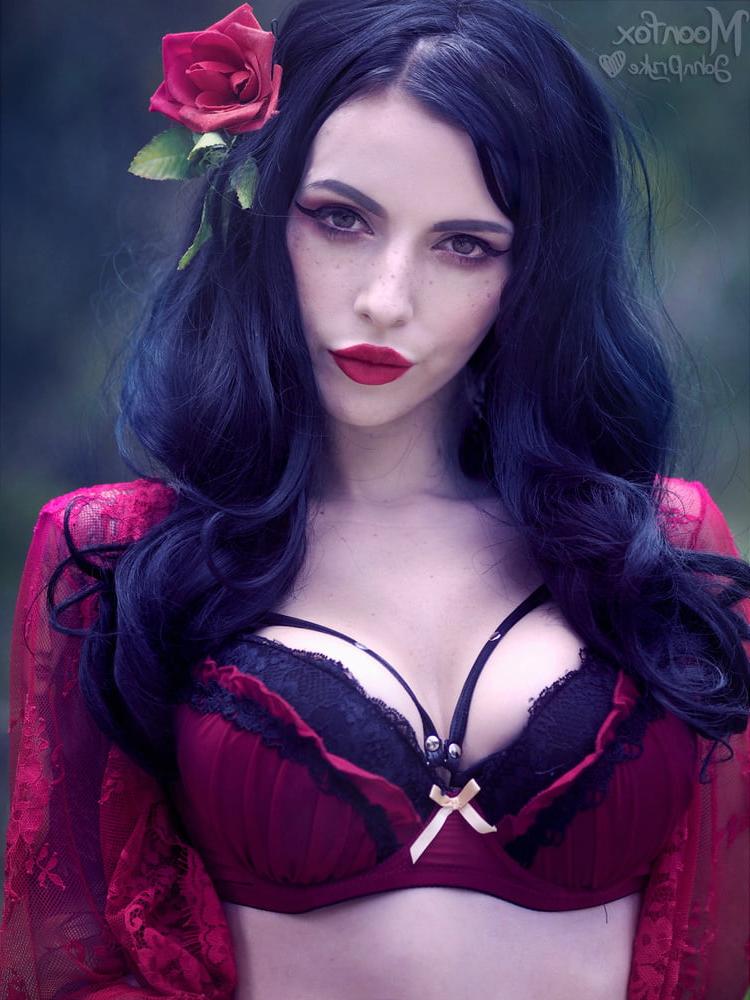 25P KMFX - Red Lingerie