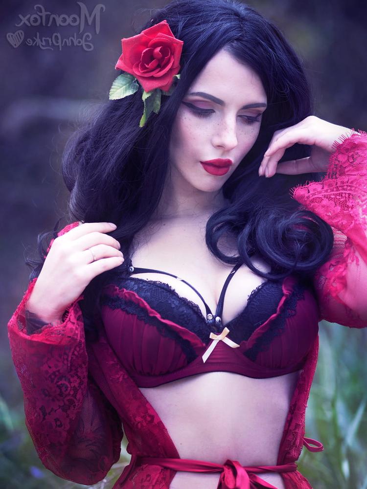 25P KMFX - Red Lingerie