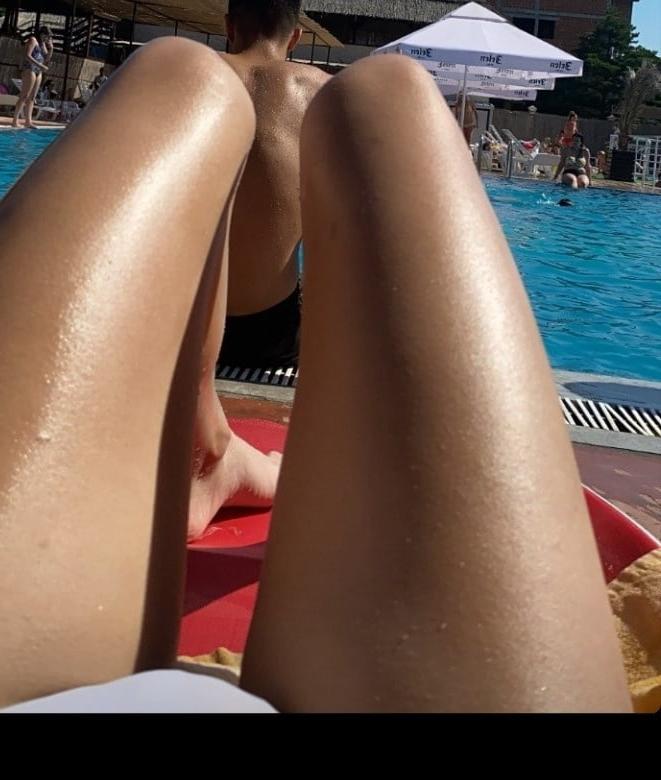 25P Teen Feet