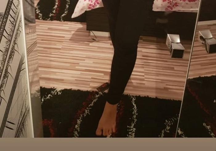 25P Teen Feet