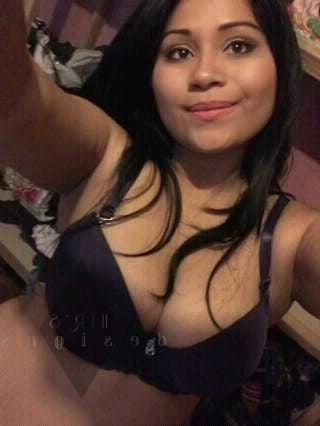 25P Chava de 18 tetuda y culona se hace prostituta en un motel