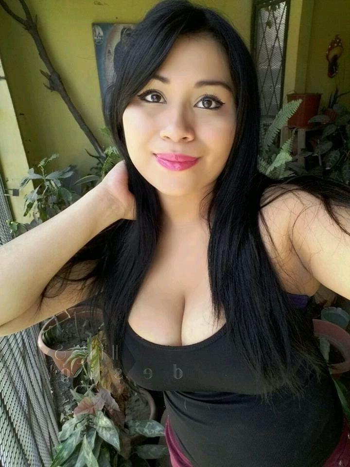 25P Chava de 18 tetuda y culona se hace prostituta en un motel
