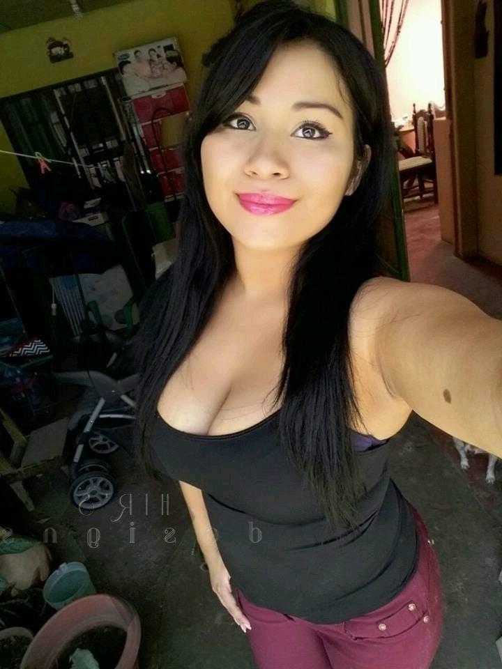 25P Chava de 18 tetuda y culona se hace prostituta en un motel