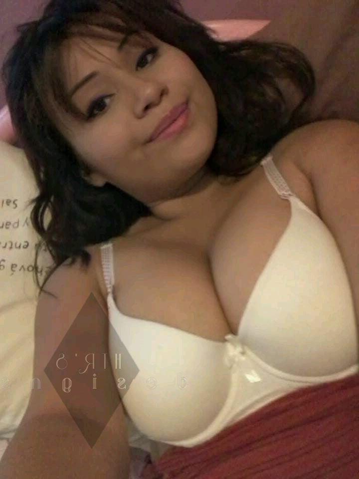 25P Chava de 18 tetuda y culona se hace prostituta en un motel