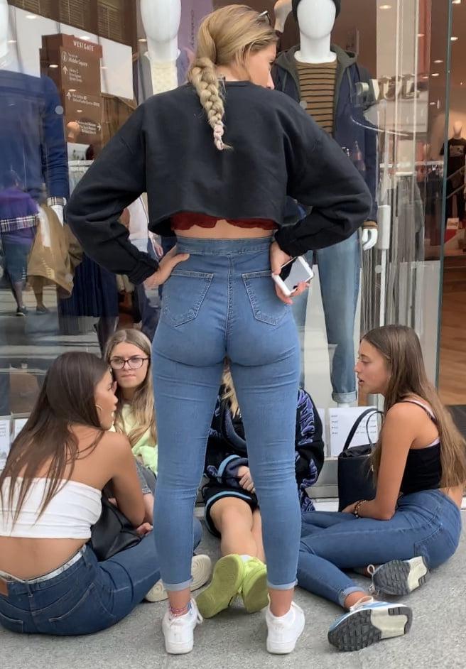 7P Horny british teen chav wedgie ass in jeans
