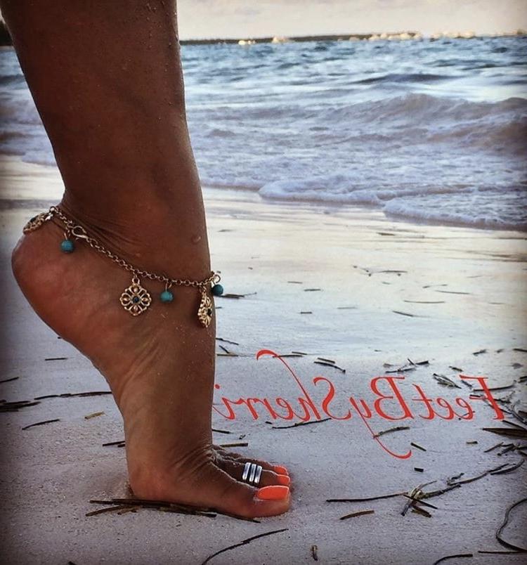 25P Sexy Indian Feet (feetbysherri)